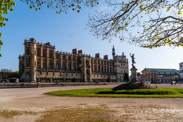 ZAMEK I PARKW SAINT-GERMAIN-EN-LAYE, FRANCJA - obrazy, fototapety, plakaty