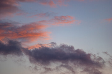 Fototapeta na wymiar Beautiful orange sky during dusk