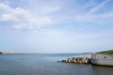 川の河口の風景、宮城県名取市閖上名取川