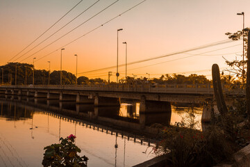 Naklejka premium Pôr do Sol na cidade de Salto, São Paulo