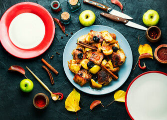 Stewed meat with apples.