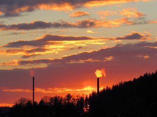 Schönes Bruckmühl: Blick nach Vagen bei Sonnenuntergang