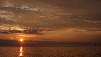 Obraz premium sunset over the ocean, North sea, Belgium