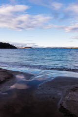 Fototapeta premium beautiful beach view at dusk in Kingston Beach in Southern Tasmania in winter