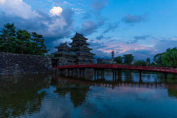 日没後の松本城