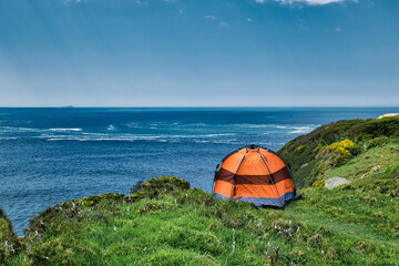 camping on edge of Cliff