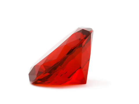Red gemstone, lateral view