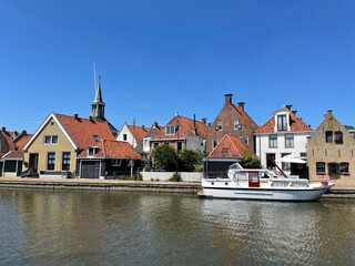 Fototapeta na wymiar The old town of Makkum in Friesland
