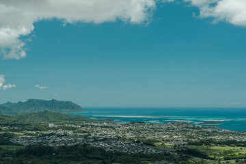 panoramic view of Oʻahu's windward side with views of Kāneʻohe, Kāneʻohe Bay, and Kailua....
