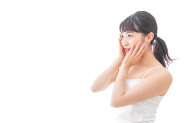 QRコード決済をする若い女性