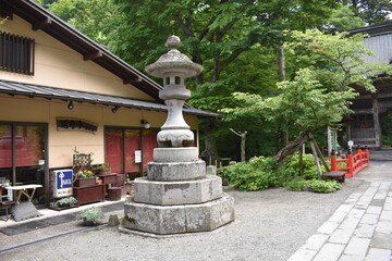 Fototapeta premium 日本 群馬のパワースポット 榛名神社 夏の風景