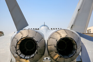 戦闘機のエンジン（厚木基地・神奈川県）