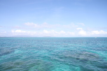 Fototapeta na wymiar 小浜島の綺麗なビーチ