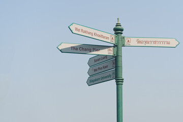 signpost in the wat arun