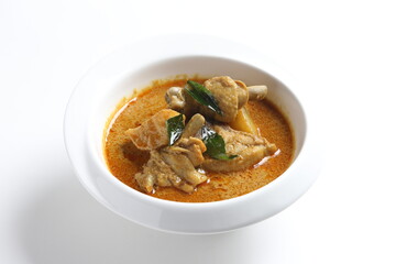 peranakan nonya spicy curry chicken cutlet and potato in white bowl with french toast bread in basket asian halal menu