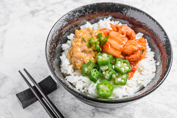 納豆キムチ丼