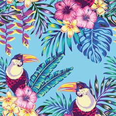 Seamless vector pattern, Tropical bird toucan and multicolor parrot on the background of exotic hibiscus flower and palm leaf. Summer floral plant print. Nature animals wallpaper.