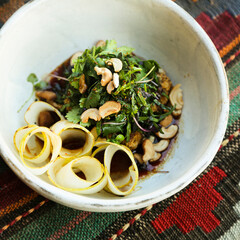 Braised duck salad with pear and cashew