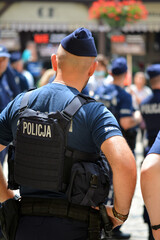 Polska policja na zabezpieczeniu zgromadzenia Wrocław Rynek.  © FotoDax
