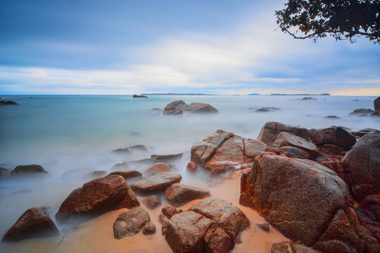  taking pictures of rocks on the beach that look so beautiful, Bintan Island,dayligt, adventure