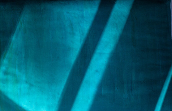 Fototapeta Niebieskie tło, tekstura akwarelowa, cienie i gradient.