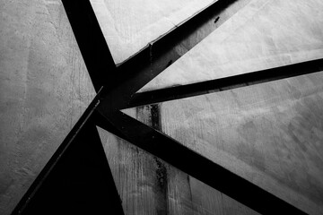 不規則に並んだビルの外壁