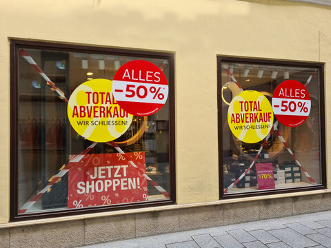 total abverkauf wegen gesch&auml;ftsaufgabe pleite aufgrund pandemie