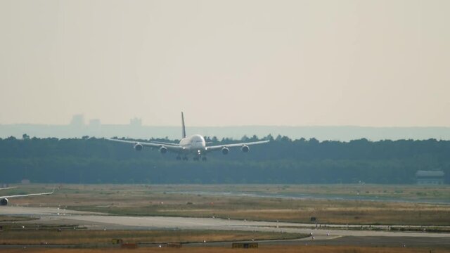 Passenger large four-engine liner