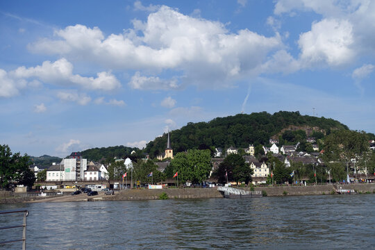 Blick von Kripp auf Linz am Rhein