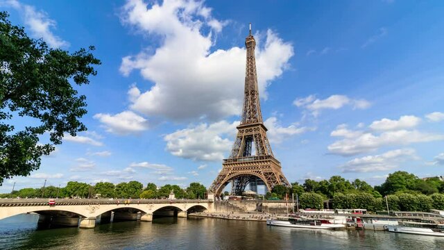 Pont d'Iéna Eiffel Tower over the Seine River Timelapse, Paris, France