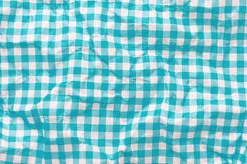 くしゃくしゃなチェック柄の紙