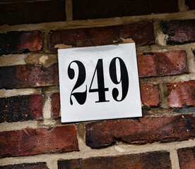 Hausnummer 249