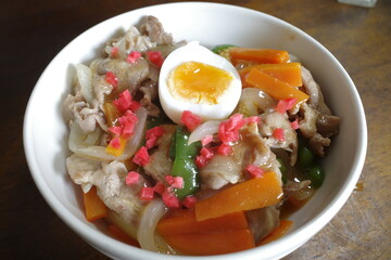とても美味しい日本の一般家庭の中華丼