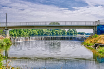 Stauwehr und Brücke am Lippesee