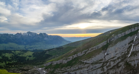Fototapeta premium Churfirsten Schweiz im Sommer