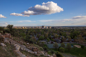 Fototapeta na wymiar Boise Idaho skyline in Spring. View from Camels Back Park.