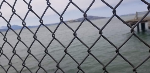 Fototapeta premium oceanview wire fence 