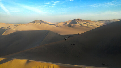 Fototapeta na wymiar Desert dune 