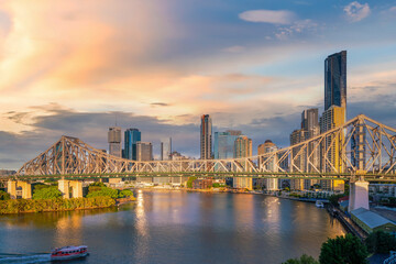 Fototapeta na wymiar Brisbane city skyline and Brisbane river at sunset