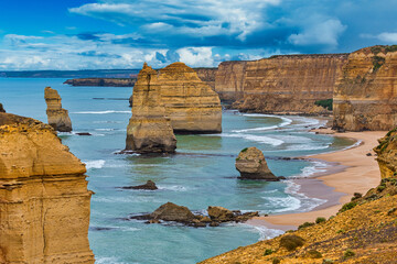 12 Apostles, magnificent rock stacks that rise up majestically from the Southern Ocean on Victoria's dramatic coastline.