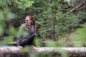 Fototapeta na wymiar woman in the forest