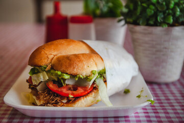 Hamburguesas y Tortas 