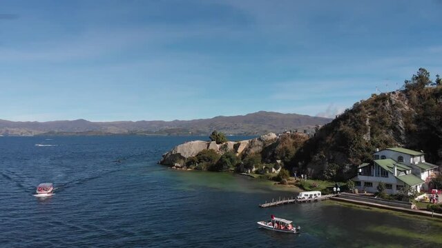 Pull front above big rock in Tota lake