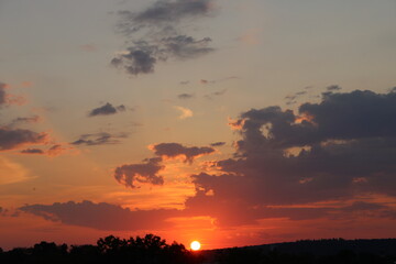 Sonnenuntergang in Rot