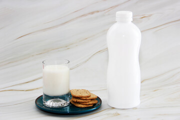 white kefir in a glass and crunchy diet crackers