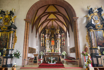 Fototapeta na wymiar Innenansicht Wallfahrtskirche Maria Linden in Ottersweier - Landkreis Rastatt
