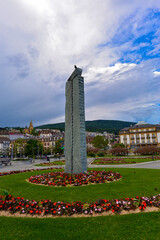 Fototapeta premium Stadtpark Esplanade du Mont Blanc in Neuenburg / Neuchâtel