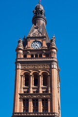 Fototapeta na wymiar bell tower and cupola of milwaukee city hall