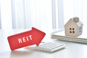 REIT 