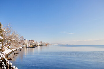 Deutschland, Baden-Württemberg, Bodensee, Überlingen am Bodensee, Winterlandschaft, Blick auf den...